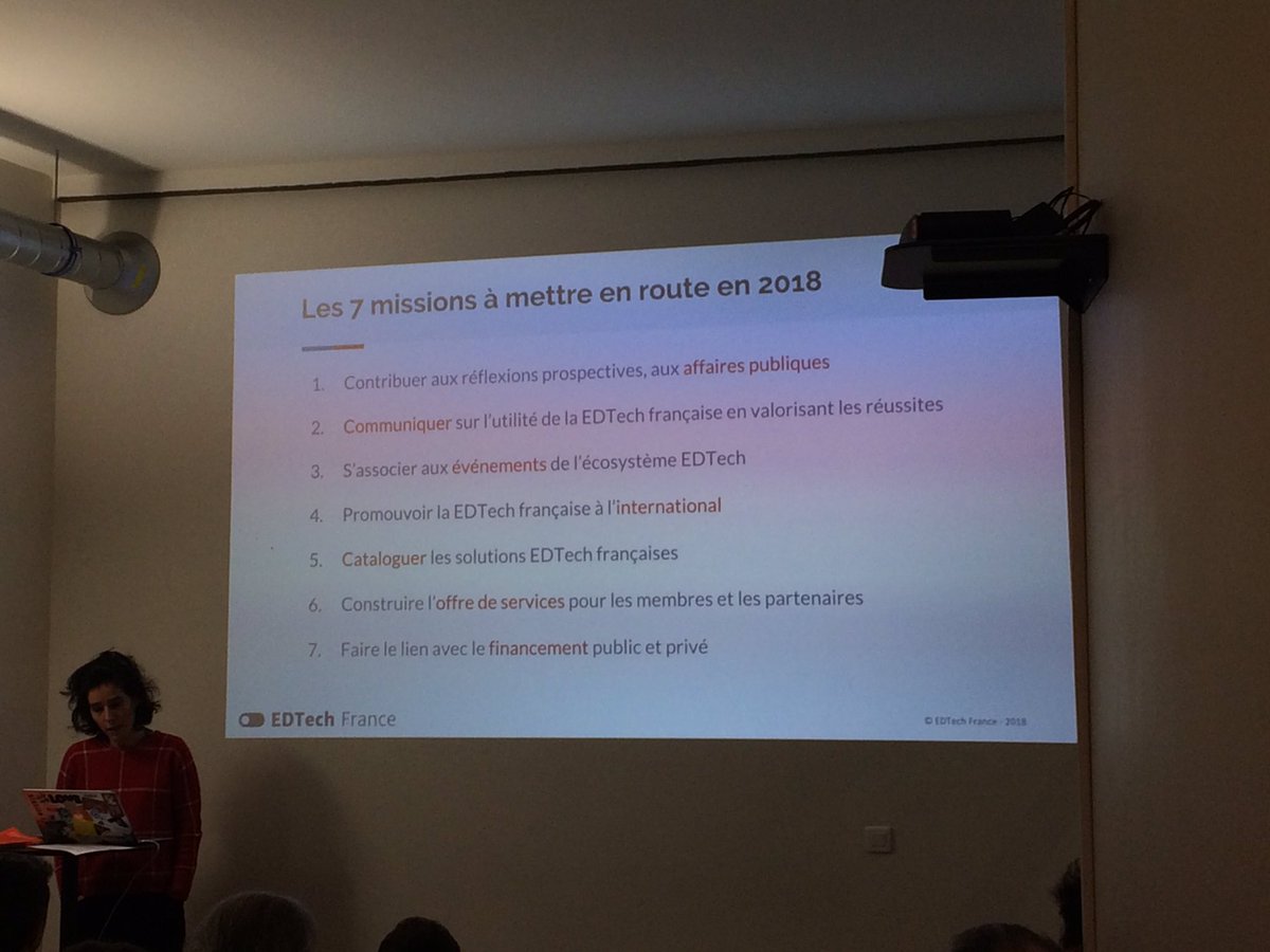 LeaDouhard's tweet image. La #FrenchEdTech se structure avec @EdtechFrance : présentation ce soir des 1ers travaux des commissions, missions, gouvernance, objectifs... Avec une si belle énergie et tant de talents autour de la table, on ne peut qu&apos;aller de l&apos;avant 🚀