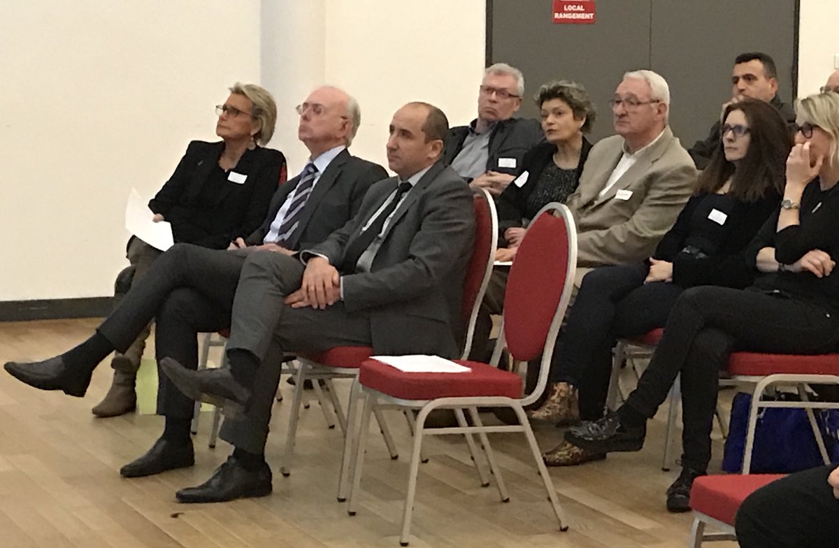 DDaSilva95's tweet photo. Présent ce soir aux côtés du Sous-Préfet, de l’association #Dynactive et des entreprises, forces vives du territoire pour parler #PACTE #emploi #FormationProfessionnelle et #développementéco @LaREM_AN @enmarchefr @CCastaner @BrunoLeMaire https://t.co/4JmdHnSZc1