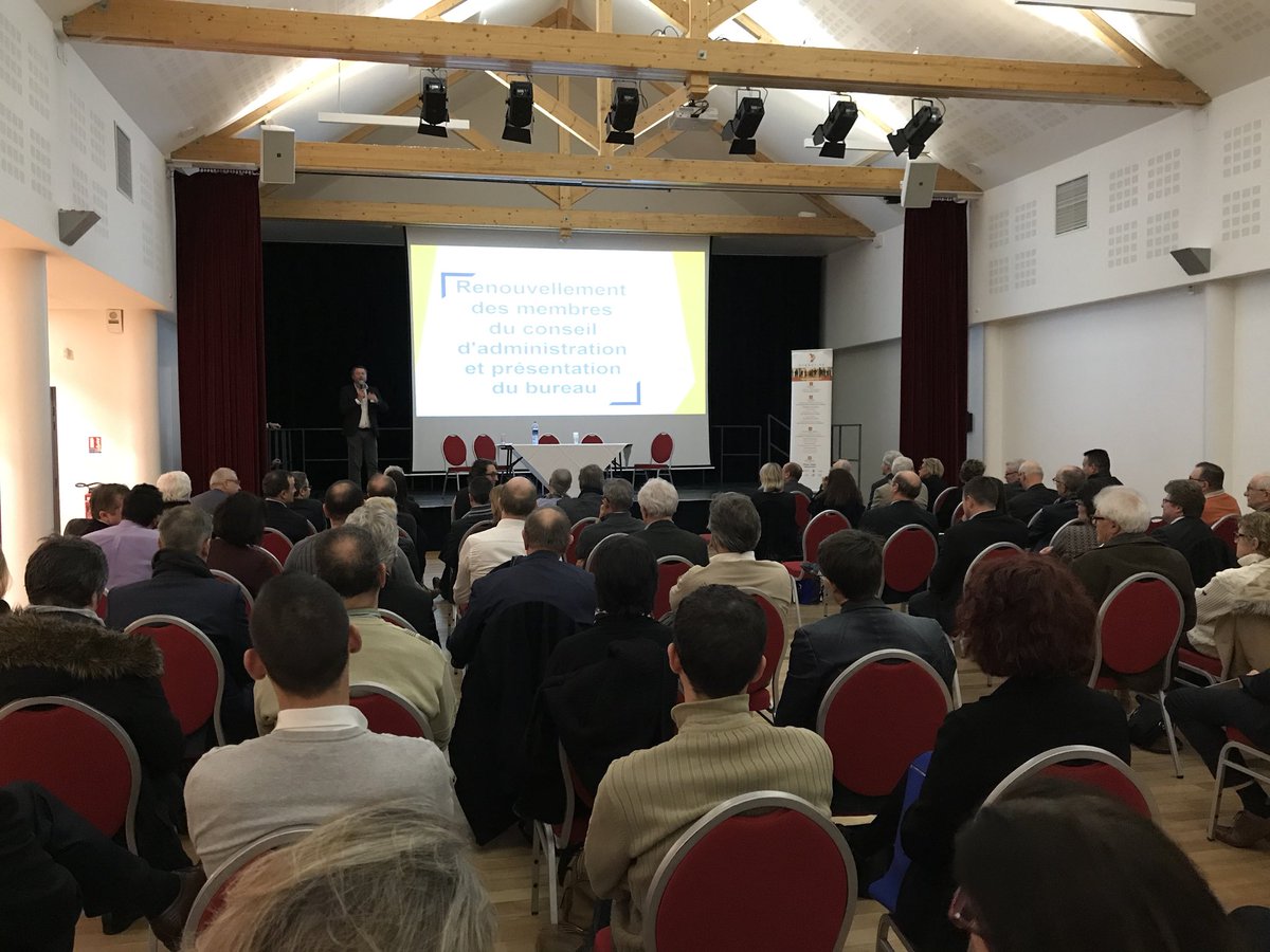 DDaSilva95's tweet photo. Présent ce soir aux côtés du Sous-Préfet, de l’association #Dynactive et des entreprises, forces vives du territoire pour parler #PACTE #emploi #FormationProfessionnelle et #développementéco @LaREM_AN @enmarchefr @CCastaner @BrunoLeMaire https://t.co/4JmdHnSZc1