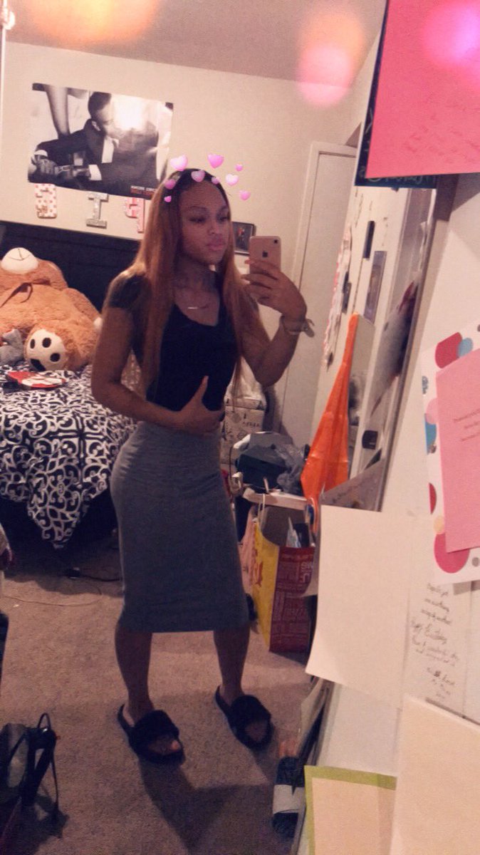shvwnaa_'s tweet photo. Skinny Petite , Damn 🤯🤤😍 https://t.co/yGsTecMWv1