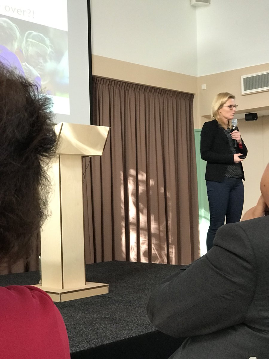 BEE_Consultancy's tweet photo. Bedankt voor de inspiratie en de mogelijkheid om mijn verhaal te vertellen @CharterDiv @ #nationaaleventdiv https://t.co/JnPwKmzM7N