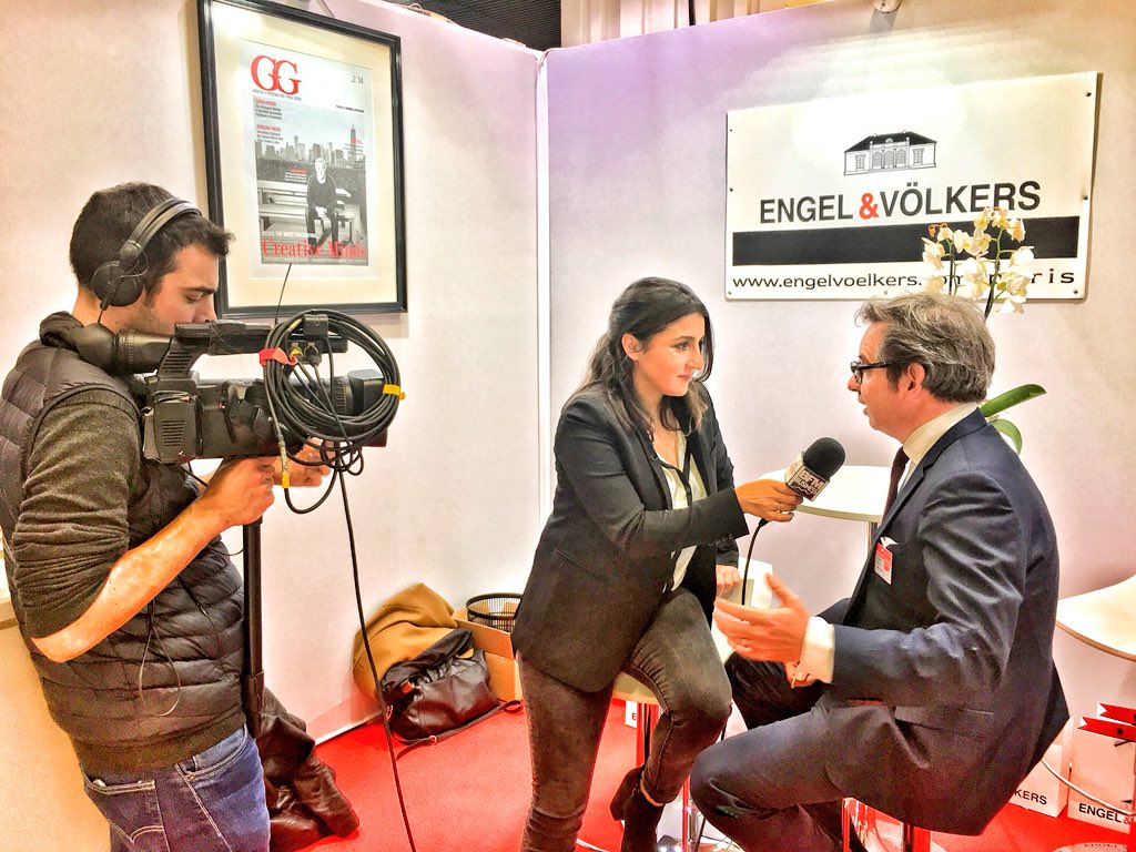 DoubleNumerique's tweet photo. @B_Duchatelet @businessimmo @enquetedappart @Jobradio_emploi @radioimmo @FPalladio @immotard @RichardFremder @fannybourdin @jfgrazi @lbjcaillaud @EngelVoelkersHQ @engelvolkersprs @Le_Figaro_Immo Un grand bravo aux médias courageux et professionnels qui œuvrent au service de l’immobilier !
💙🏰📸🎥👍❤️
@enquetedappart @Jobradio_emploi @radioimmo 👏
#ForumMetiersImmobilier18 #FMII2018 #EngelandVolkersParis #EngelJobs #RealEstateJobs https://t.co/l0wR6FBpoq