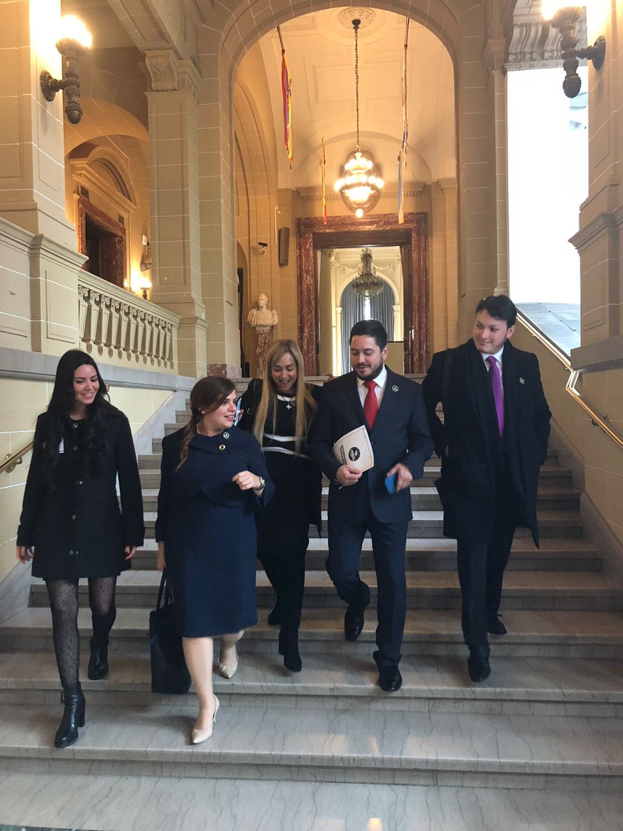 resistenciaveof's tweet image. Organización Resistencia Venezolana estuvo en la @OEA_oficial presentando un informe al Sec. General @Almagro_OEA2015, respecto a la crisis humanitaria así como su visión para lograr la ruptura del régimen y de la dictadura en esfuerzos mancomunados con la comunidad internacional