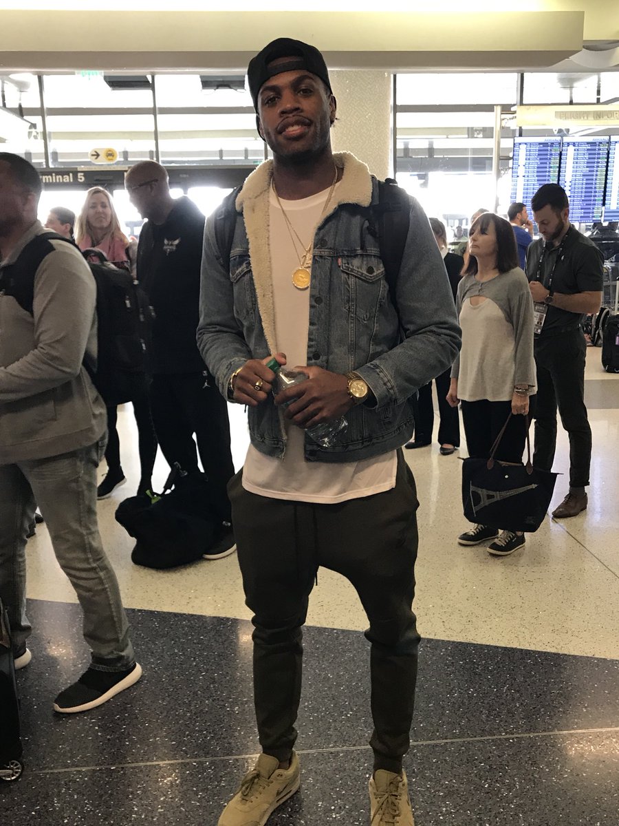 .@buddyhield has arrived in LA for #AllStarWeekend! 💫 https://t.co/Q5wmIvb8K7