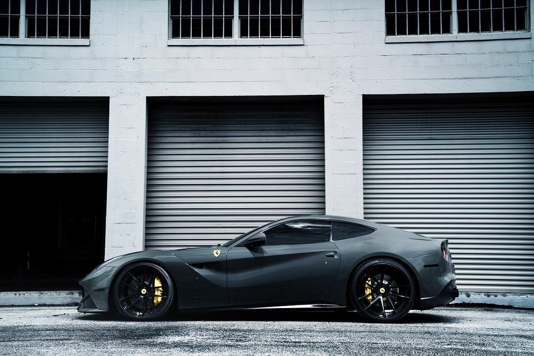 UltimateAuto_'s tweet image. Throwback to one seriously gorgeous Grigio Scuro @Ferrari F12 sitting on a set of @AlphaOneWheels A1-09 Matte/Gloss finished Wheels | #UltimateAuto 

ultimateauto.com