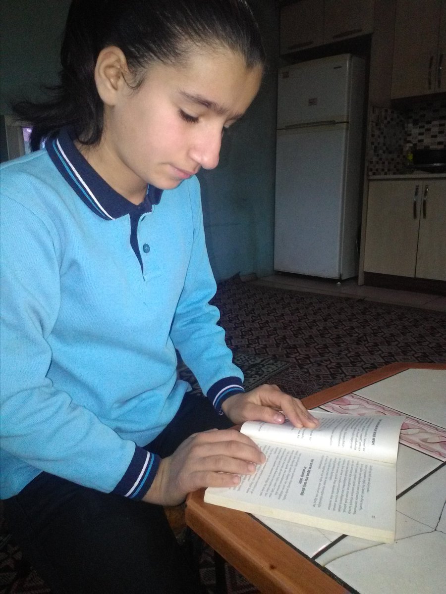 Samsun  Okuyor 
#samsuniçinokumavakti 
Çarşamba  Kabaceviz  Yenimahalle  İlk/Ortaokul  öğrenci  ve velileri  okuyor.