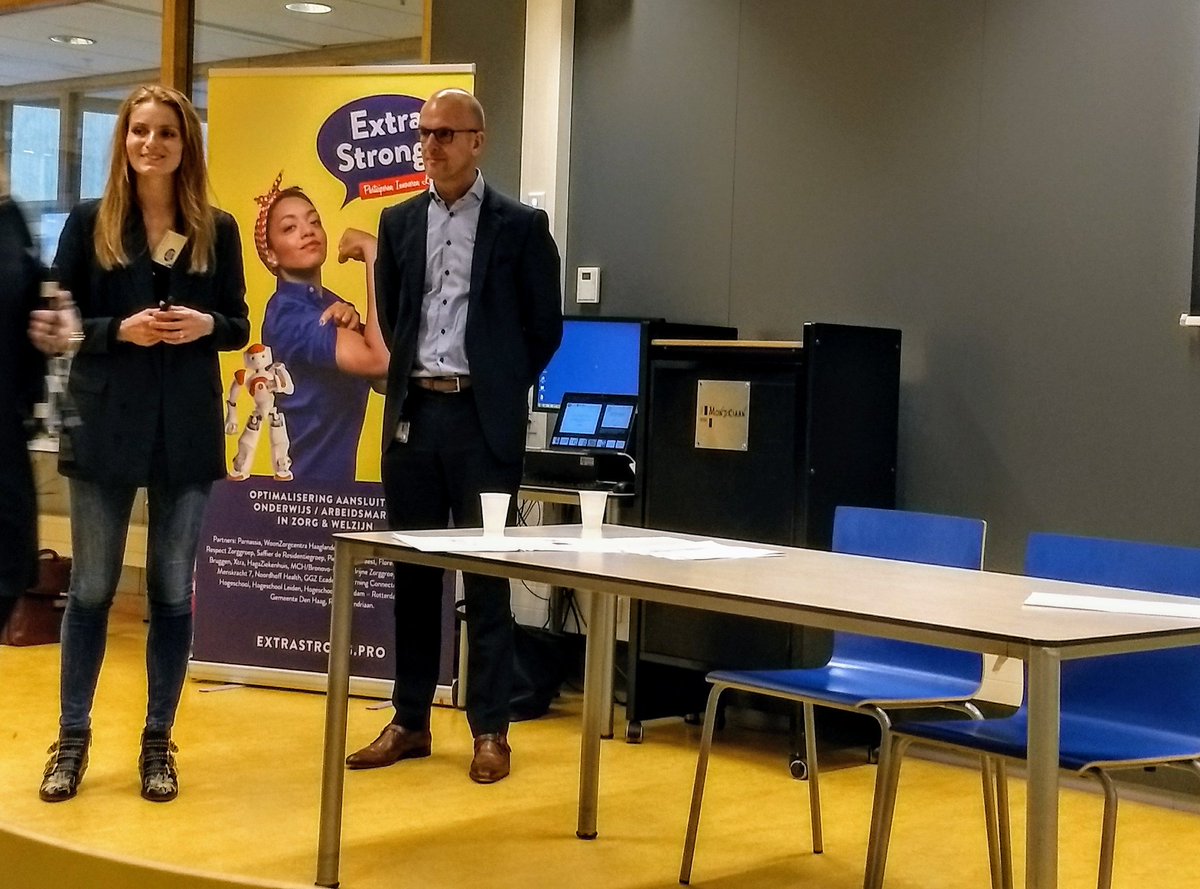 Zorgpact's tweet photo. Is leren op afstand of leren met een app op de werkvloer de toekomst van leren en ontwikkelen in de zorg? #Zorgpact koploper @ExtraStrong1 zet zich in voor #liveonlineleren . #onderwijsarbeidsmarkt #LOL #mbo #zorgprofessional @rocmondriaan @LiveOnlineLeren https://t.co/zoddEDw9cE https://t.co/yXcGetYXbs