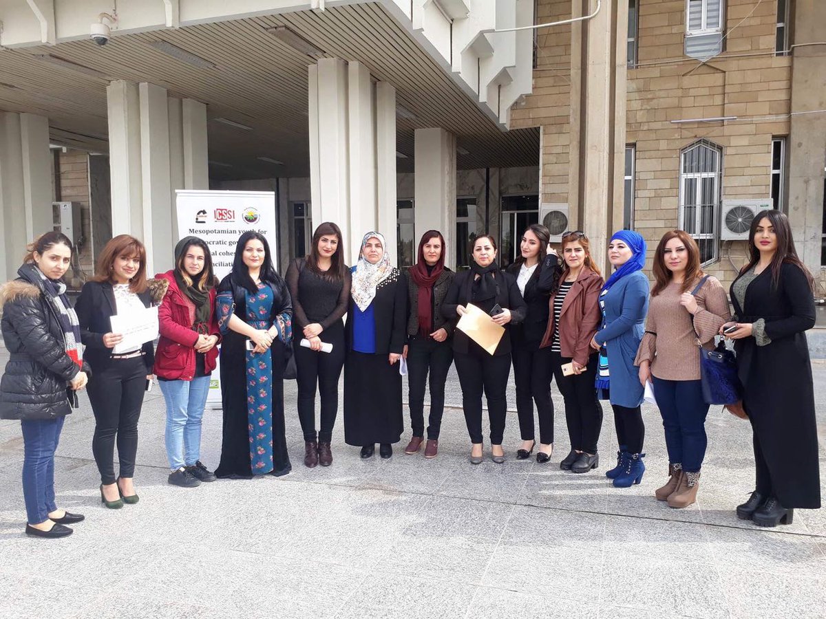 AlMesalla_org's tweet photo. #AlMesalla #Org with participation of #various #NGO s at the #Kurdistan #Parliament organized peaceful gathering to #against parliament decision for mixing #women #committee with #children 's and #family #Affairs committee and #HumanRights committee
#TwitterKurds #KRG #Kurdish https://t.co/GNXMzyuy6E