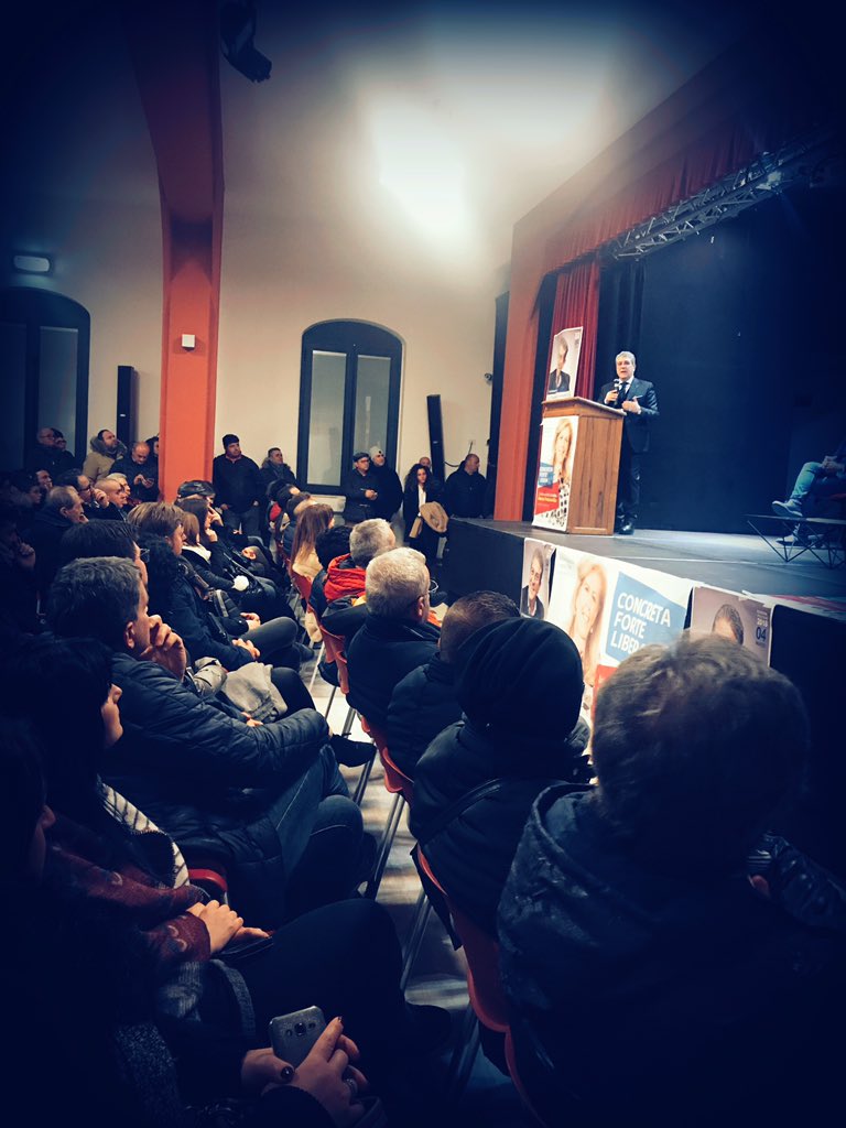 Con le amiche e gli amici di #Massafra il #cdx l'unica coalizione con programma per il #Sud   #UnitiSiVince #VinciamoconVoi