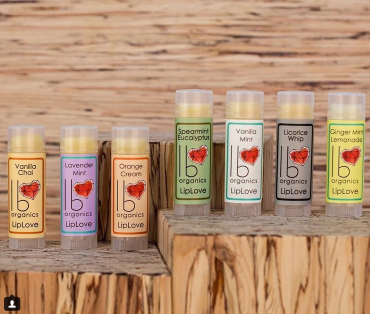 LightningLabels's tweet image. Include multiple versions of your #labeldesign in a single print run using our variable #labelprinting solution! #variableprinting bit.ly/2qTiWY1