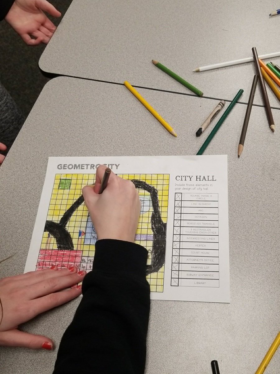 dustinwright05's tweet photo. 6th graders creating a city using all of the elements of geometry #6thchat #geometrycity https://t.co/UKbASlV5X3