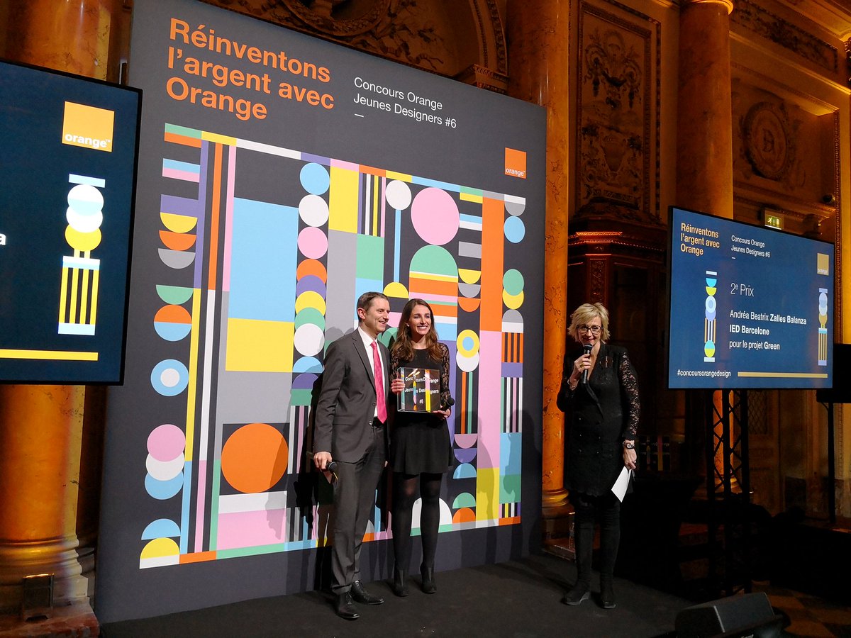 IDBOOX's tweet photo. Seconde gagnante Andrea B Zalles Balanza pour le projet Green un projet qui repense l'argent avec l'environnement #ConcoursOrangeDesign https://t.co/WaK8hX2V6P