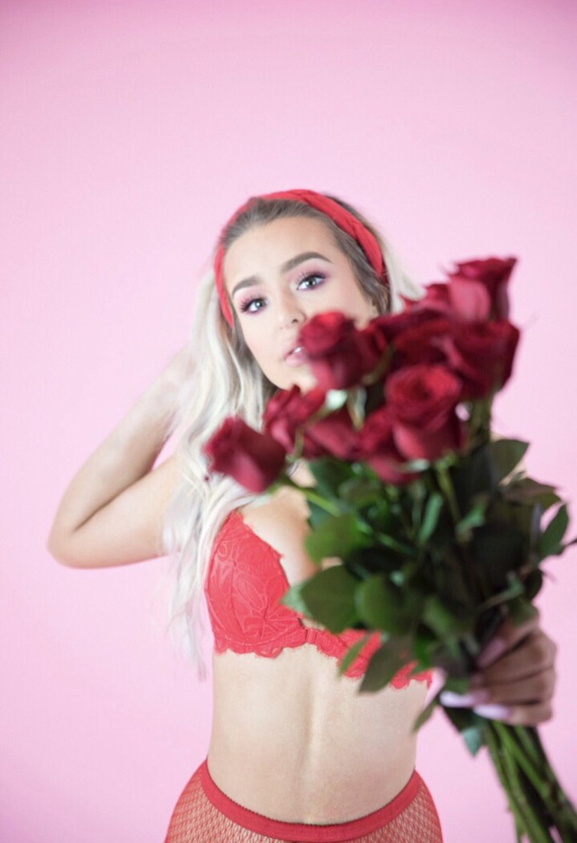 tanamongeau tweet picture