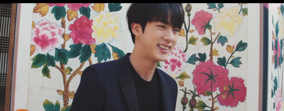 Sihamhd's tweet image. #BTSonBillboard @BTS_twt #JIN #worldwidehandsome