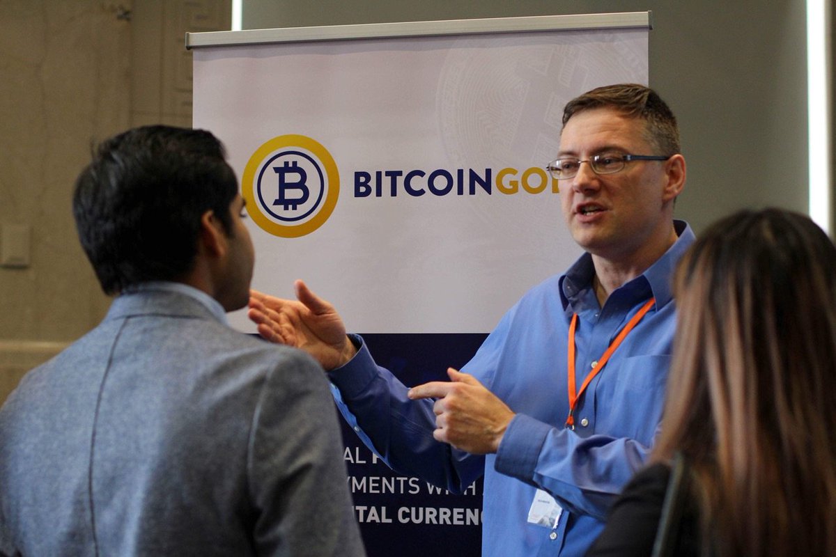 bitcoingold's tweet photo. Edward in action at the CaseIt Event.  Expanding students and industry thinking about the impact of crypto and blockchain technology.

#Bitcoingold #BTG #cryptocurrency #1cpu1vote #CaseIT #Sponsor @CaseIT https://t.co/7jHc3KolaR