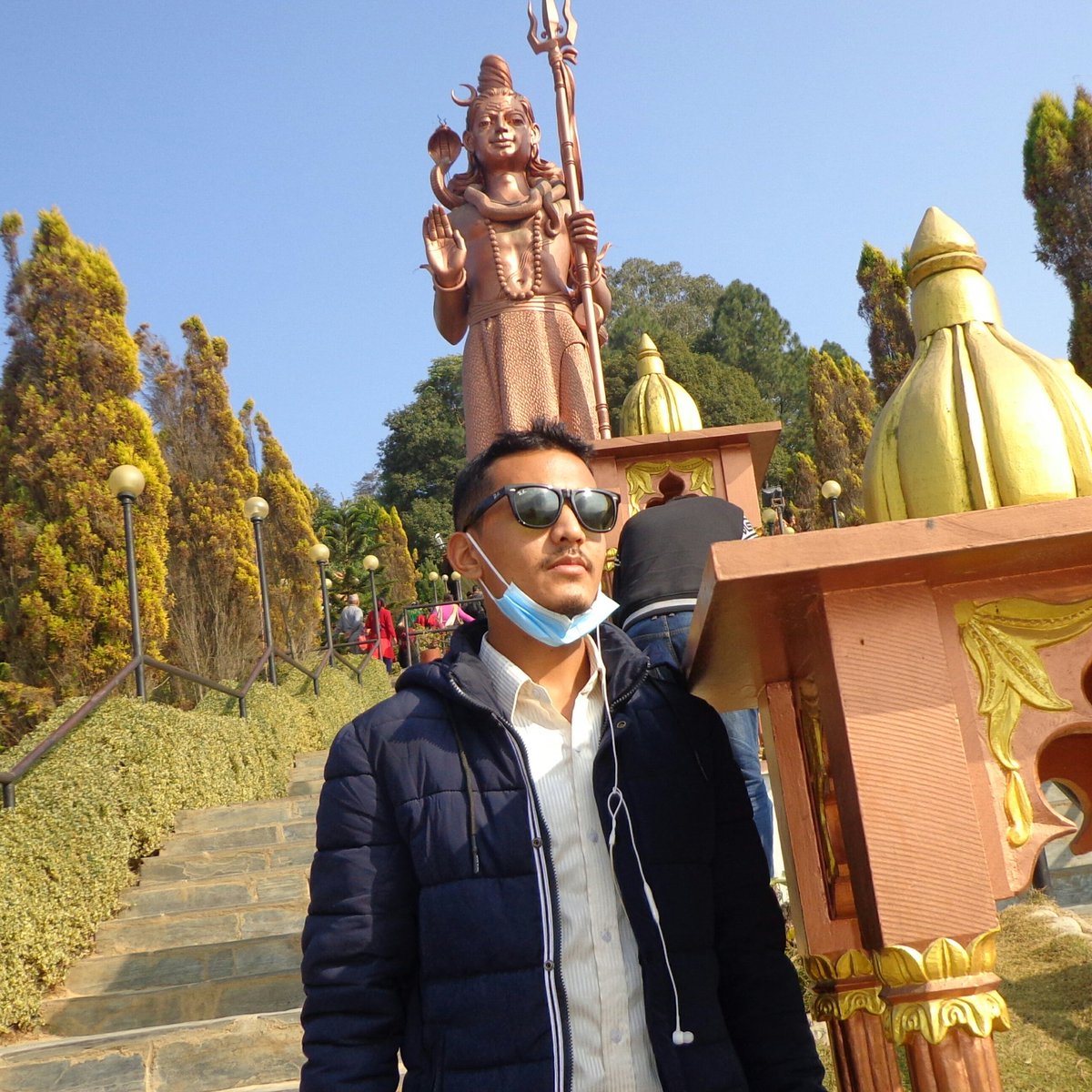 #NewProfilePic तिमी के सोचछौ भन्ने मतलव होईन
जिवनले के माग्यो के दियौ र के वाकि छ