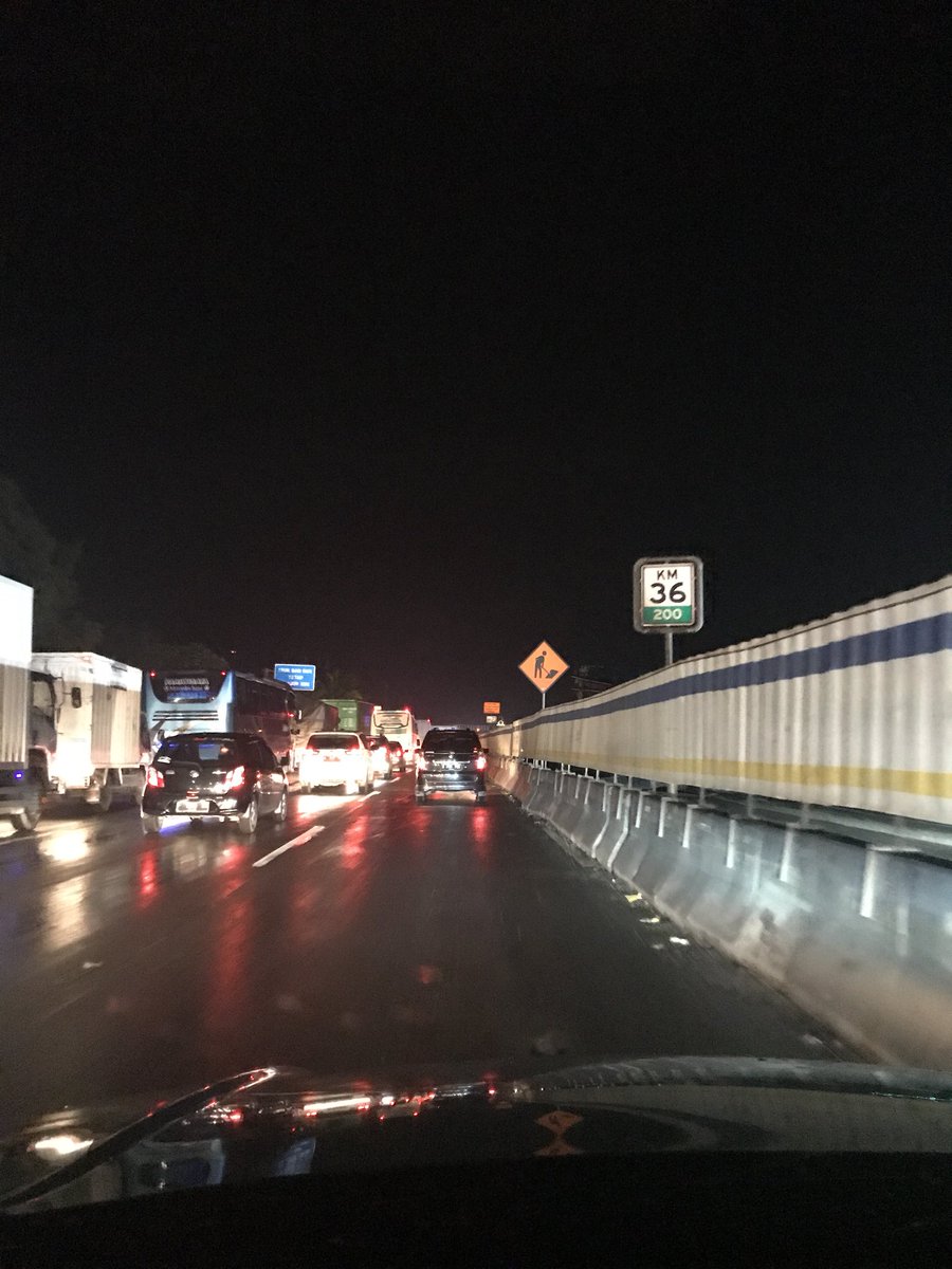 roofiardian's tweet photo. Setelah 9 jam perjalanan baru sampe sini dr dalem kota.. mantaapppp!!! https://t.co/OpDtuUzKxc