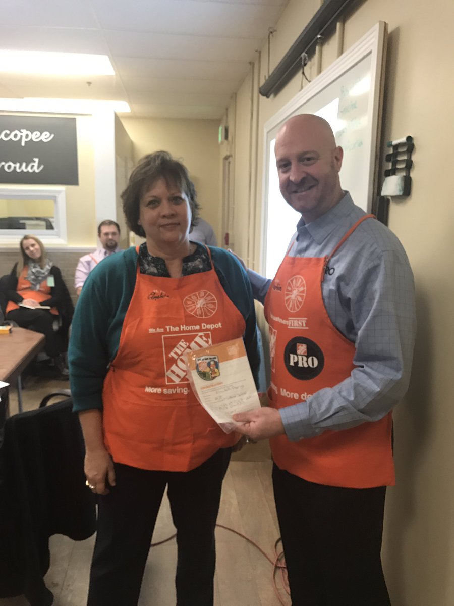 Chris Catalina tweet media