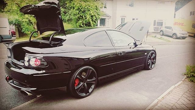 SWVaux's tweet photo. @coolsurfer13 is missing his beast 😭#swvaux #southwalesvauxhalls #southwalesvsuxhallowners #southwalesvauxhallownersclub #modifiedvauxhalls #performancevauxhalls #manaro #holden #musclecar #manarovxr #vxr #vxrperformance #carsofinstagram #vauxhallso… https://t.co/eaHiw80plF https://t.co/MQ653yrQaF