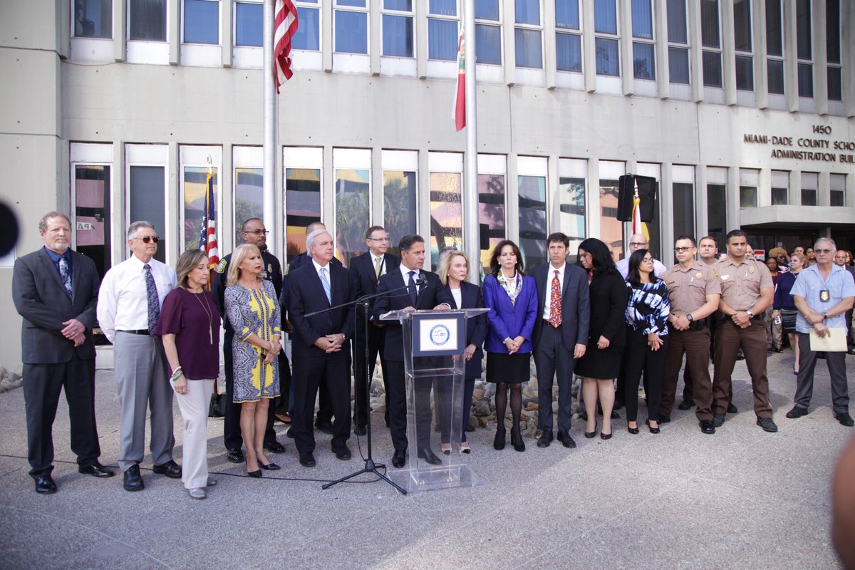 LAUSDSup's tweet photo. The entire @MDCPS family stands in solidarity with @browardschools. None of us could anticipate, dream, or have the awful nightmare of the calamity that took place yesterday at a high school in South Florida. The sanctity of America’s schools was once again violated. https://t.co/JSJs5Cs5S9