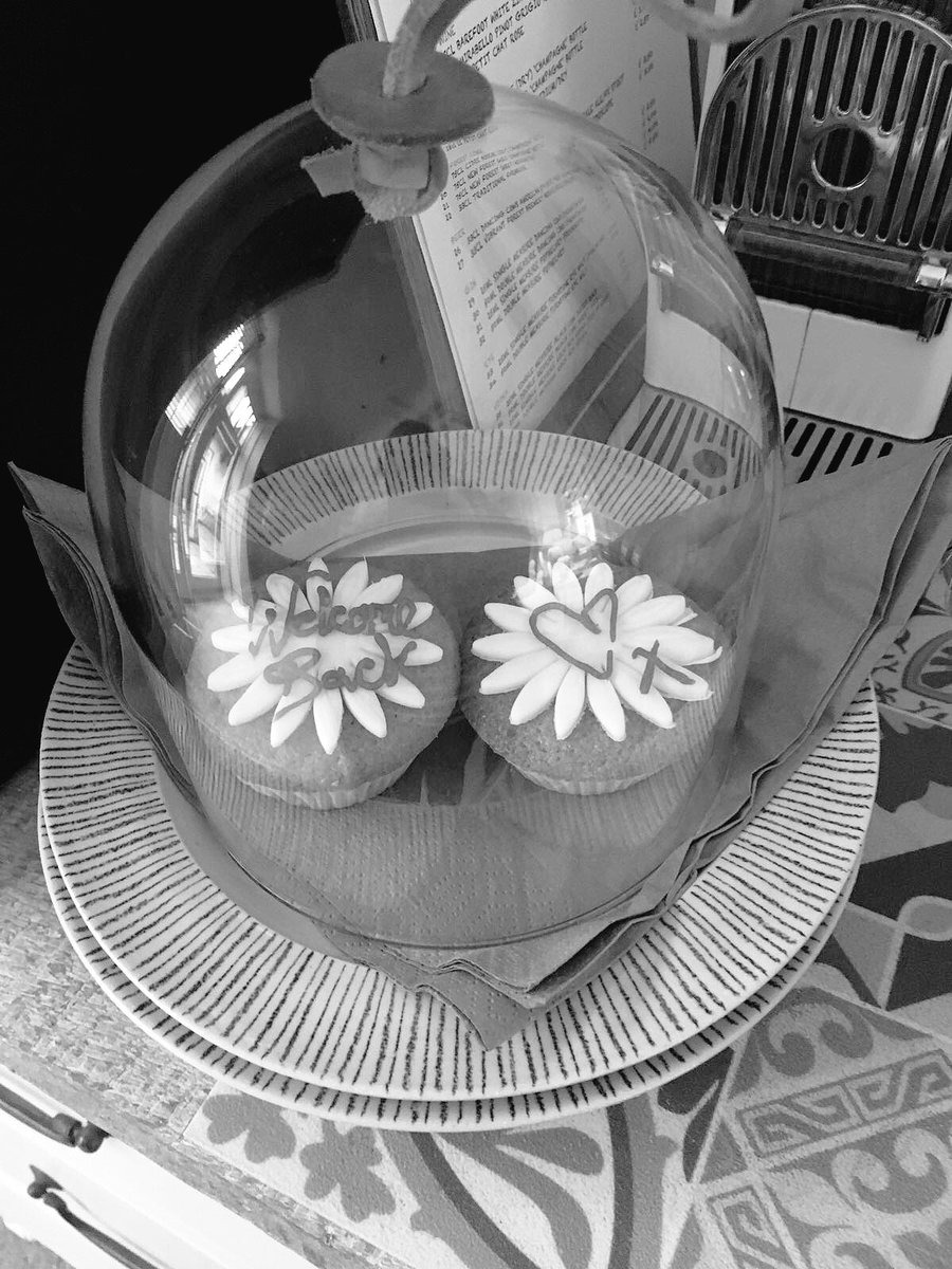 jonbenwell's tweet photo. Amazing couple of days with the beautiful wife @helenbenwell at @DaisybankCtgBnB. Thanks so much Ciaran & Cheryl. Pay them a visit guys! #NewForest #Daisybank #Bliss #ValentinesDay https://t.co/mpxXoAts7H