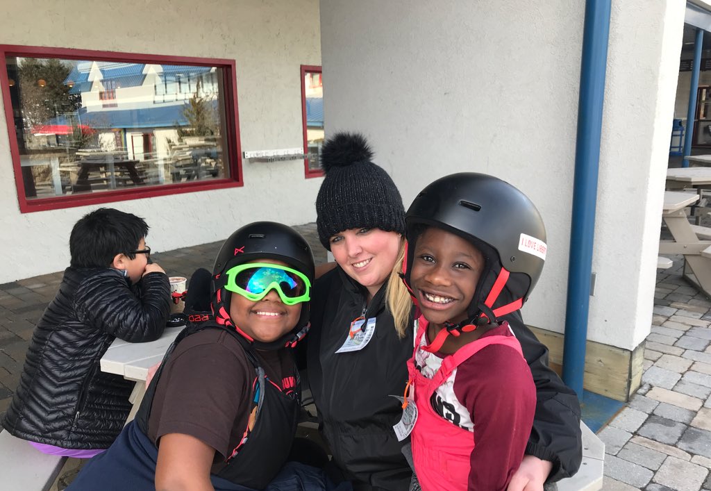ElizabethMichL's tweet photo. ⛷ @LibertyMountain @murchschool #WeAreMurch https://t.co/LgXyaTT5rx