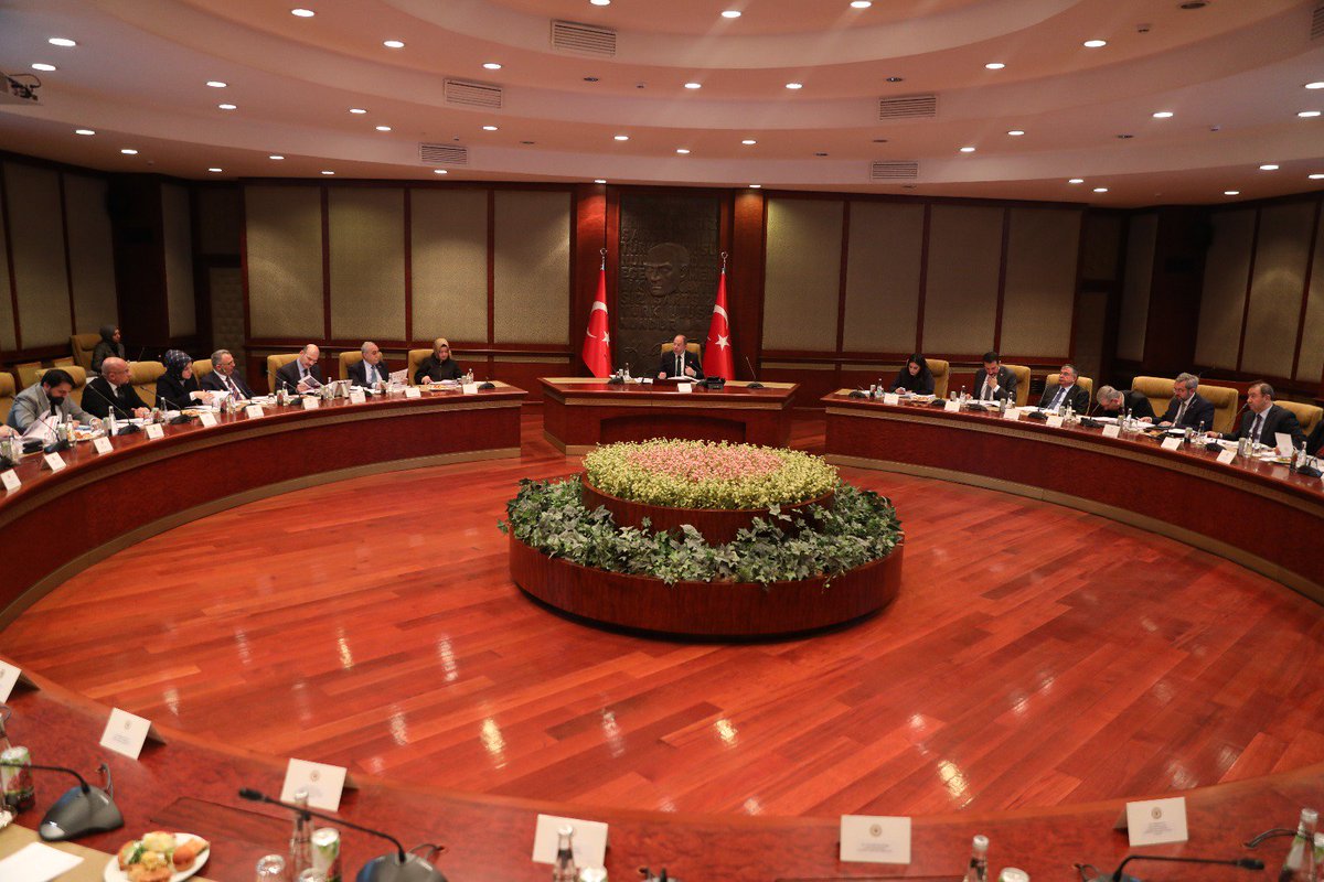 Bağımlılık ile Mücadele Yüksek Kurulu, 2018 yılı ilk toplantısını Yüksek Kurul Başkanı Başbakan Yardımcısı Sayın <a href="/DrRecepAkdag/">Recep Akdağ</a> Başkanlığında gerçekleştirdi.