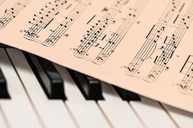La música ambiental influye en las emociones y en las ventas

bit.ly/2ETjeBs