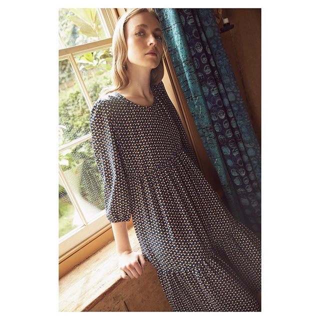 a_luxe_story's tweet photo. Inspired by and made in the British Isles, the @justine_tabak collection is modern and romantic. We love the delicate prints and feminine detailing, like this stunning “playing cards” dress ♠️ ♣️ 🖤. Coming soon to A Luxe Story.
#springstartshere
… https://t.co/wAhjN1sZ38 https://t.co/L0imThK07y