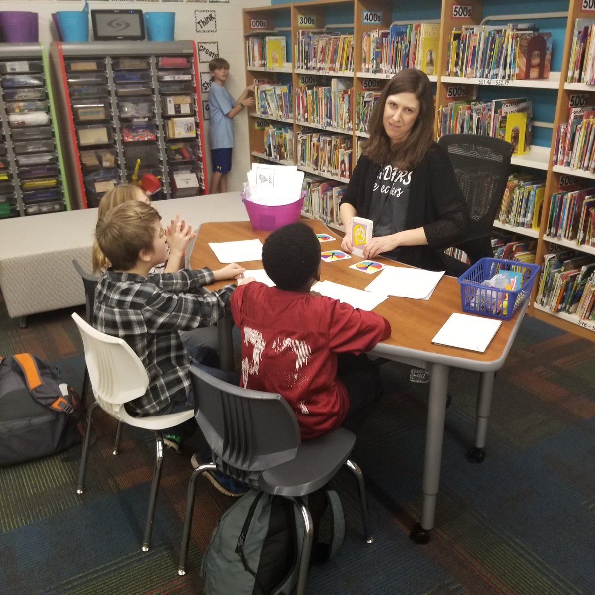 laurenham's tweet photo. Our fabulous Media Specialist @ilook4books has many talents & gifts, but her overwhelming kindness might be my favorite of them all.❤📚🔖👩🏫 @MagnoliaLearns @AutummJ #meskind https://t.co/jrP9Toh81P