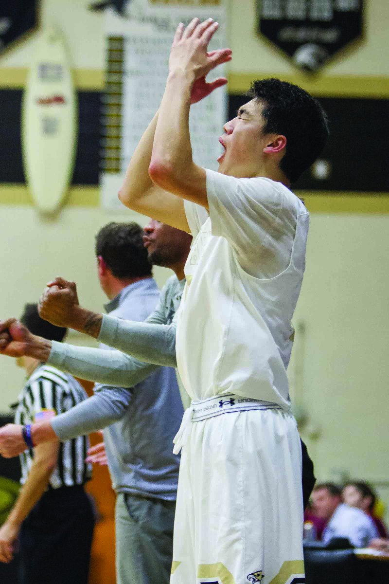 EliavAppelbaum's tweet photo. Josh Jeong is no fifth wheel: Senior forward is unsung hero for Oak Park boys' basketball team, the top seed in CIF-Southern Section Division 1 playoffs. Here's my story: https://t.co/4wGljMBHdK https://t.co/AzM1IslAtU