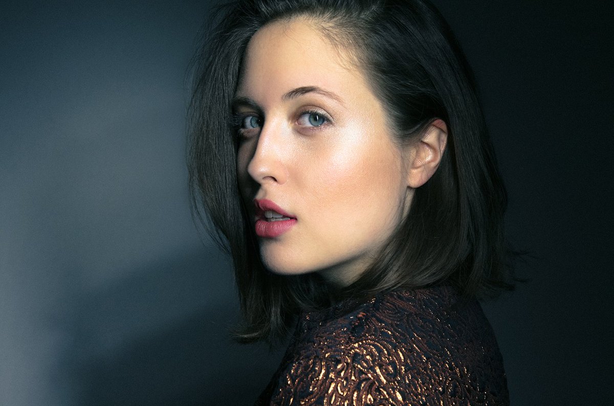 billboard's tweet image. .@AliceMerton is the first woman to lead the Rock Airplay chart since Lorde in 2014 blbrd.cm/gKb52R