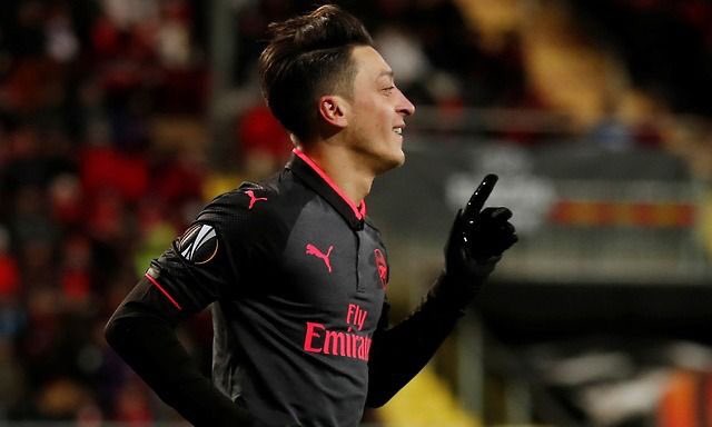 AFCCamera's tweet image. -@MesutOzil1088: