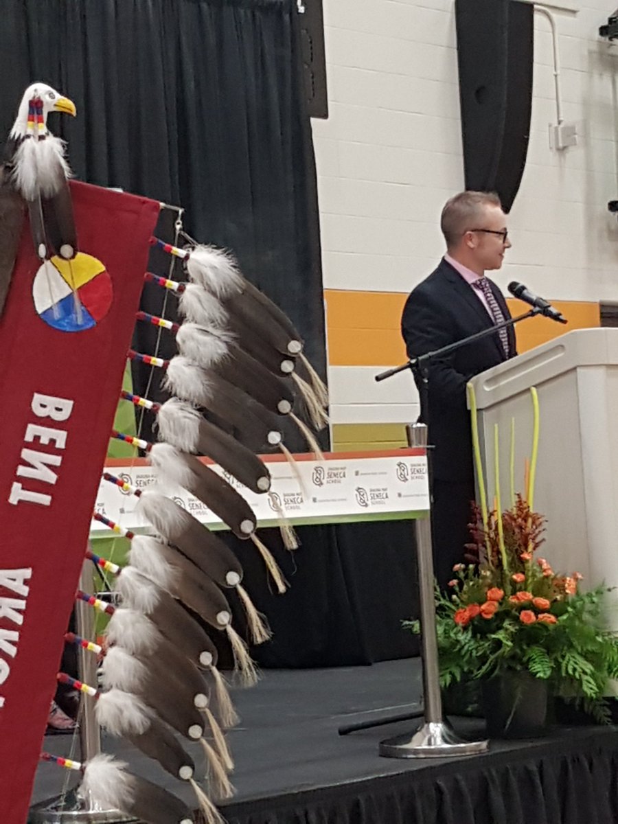 andreawatch's tweet photo. @SenecaSchool17 @BentArrowYEG #raisetheroofepsb #shaunaseneca
#epsbnews https://t.co/Dn8tTb3EqT