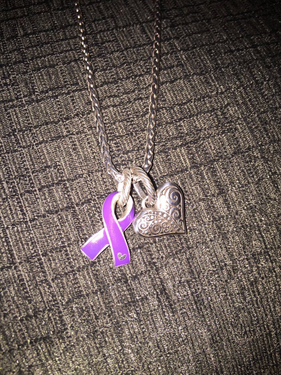 CounslngCounts's tweet image. Any gift from a student has meaning, but when a student&apos;s mother also has Lupus and learns of my latest medical struggles then gifts these Brighton charms and necklace, it means the world! 💜🦋 #lupussucks #teachingrocks