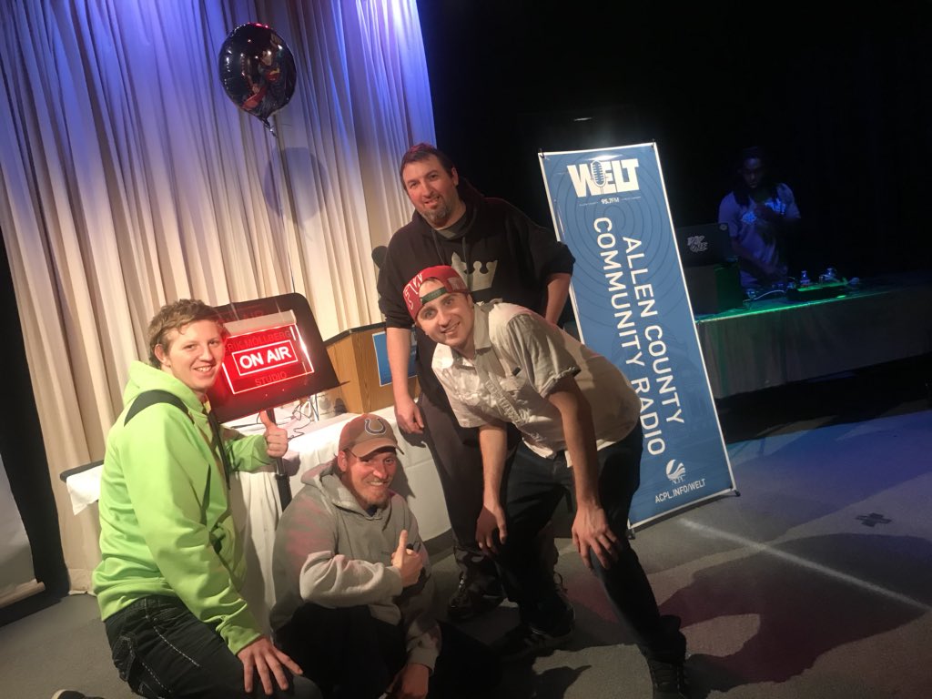 localunsigned's tweet image. 2 yrs on the air @WELT_957 unveiling new on air studio light