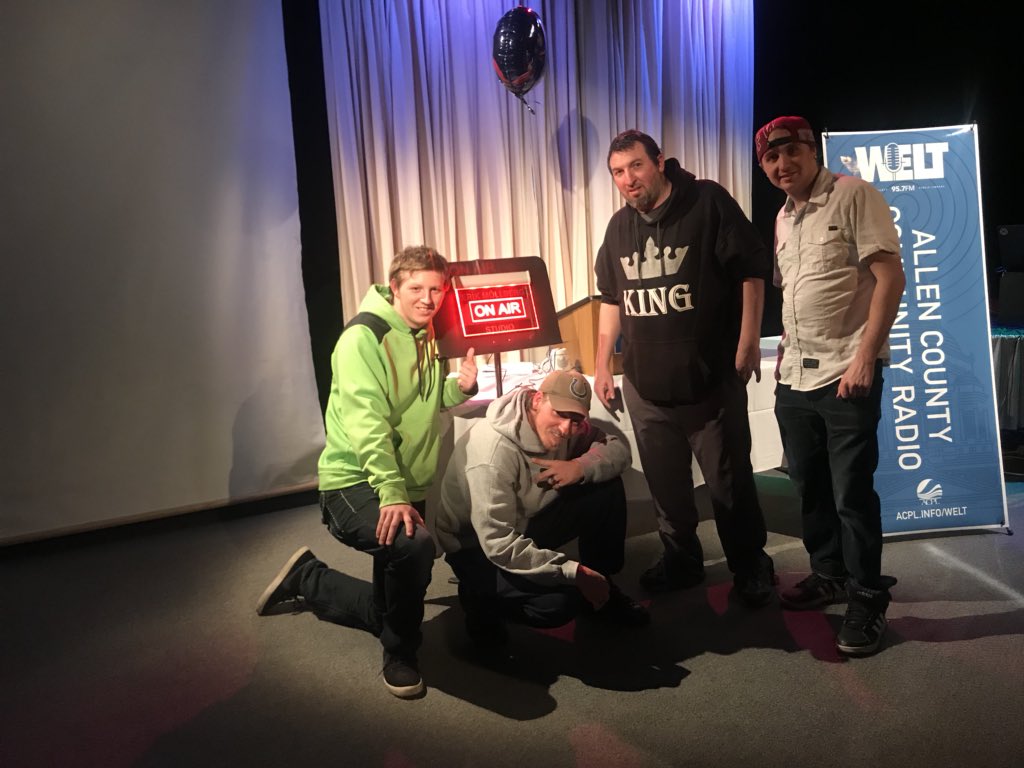 localunsigned's tweet image. 2 yrs on the air @WELT_957 unveiling new on air studio light