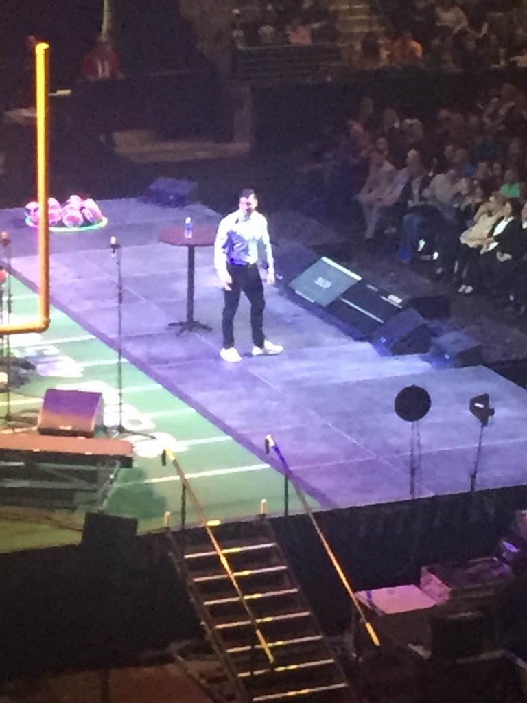 jett_engle5's tweet photo. Had the opportunity/pleasure to listen to my all time hero Tim Tebow talk tonight. One of the greatest experiences of my life! Used to love watching him play football, now love listening to him speak. #FCATebow https://t.co/FUUUMgq5Kz