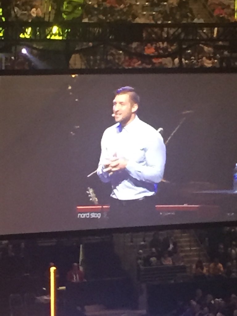 jett_engle5's tweet photo. Had the opportunity/pleasure to listen to my all time hero Tim Tebow talk tonight. One of the greatest experiences of my life! Used to love watching him play football, now love listening to him speak. #FCATebow https://t.co/FUUUMgq5Kz