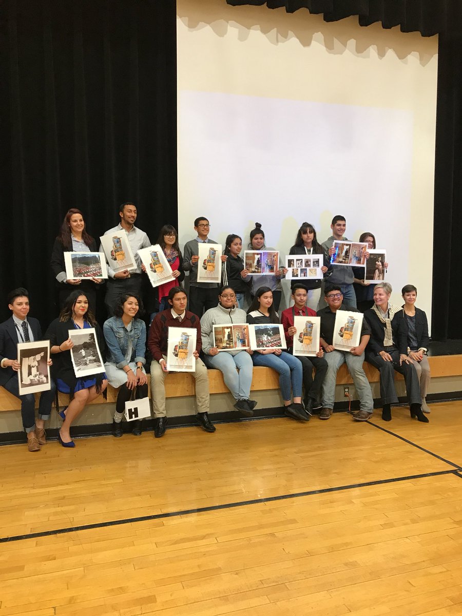 ONEHouAction's tweet photo. Our students and teachers rocked #ArttheVote Way to go @bmore3909  @manaagle24 @AustinMustangs #CivicEngagement at all levels https://t.co/E4mjeIc0Kd