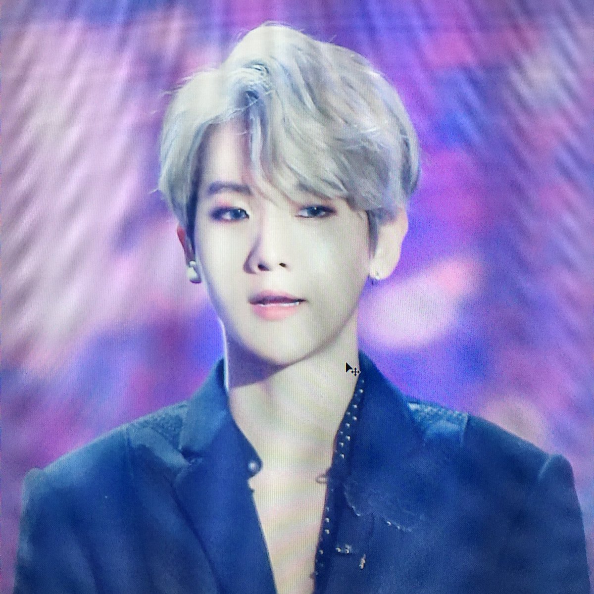 baek2light's tweet photo. 새해 복 많이 받으세요!
Happy Lunar / Chinese New Year ♡ 

오늘도 백현이 사랑해 ♡ 
1000RT GO ~
 
1RT = 1VOTE !!!

#iHeartAwards #BestFanArmy #EXOL @weareoneEXO https://t.co/MWKc3knNke