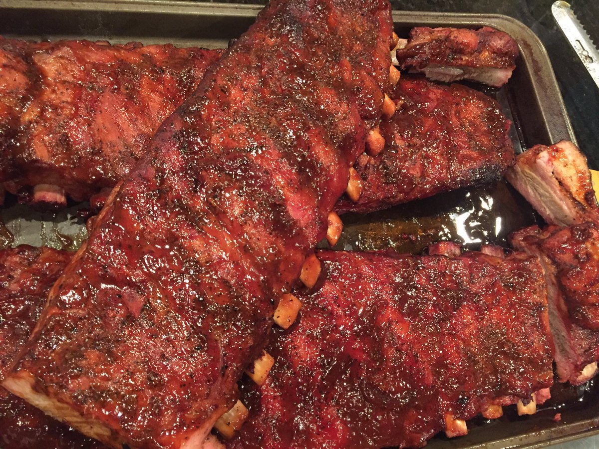 SouthernMoonBBQ's tweet photo. Anyone else scroll thru their rib pics nightly?

#bbqlife #bbq #bbqribs #ribmaster #ribs #hungry https://t.co/GlxnpVrTBM