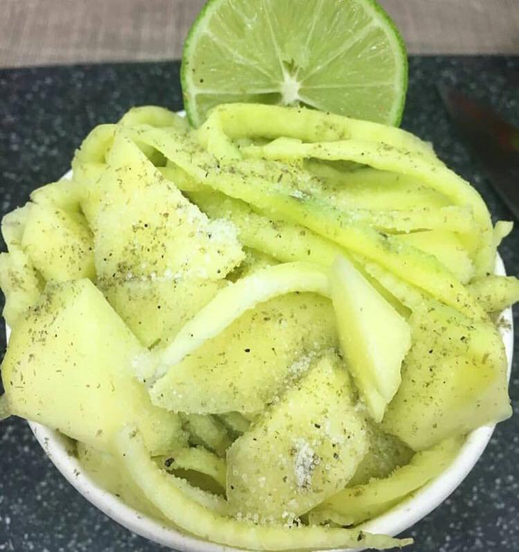 danielaburitic3's tweet photo. qué antojos impresionantes de esto!!🤪🤩💦 https://t.co/yhQ1pnwf0g