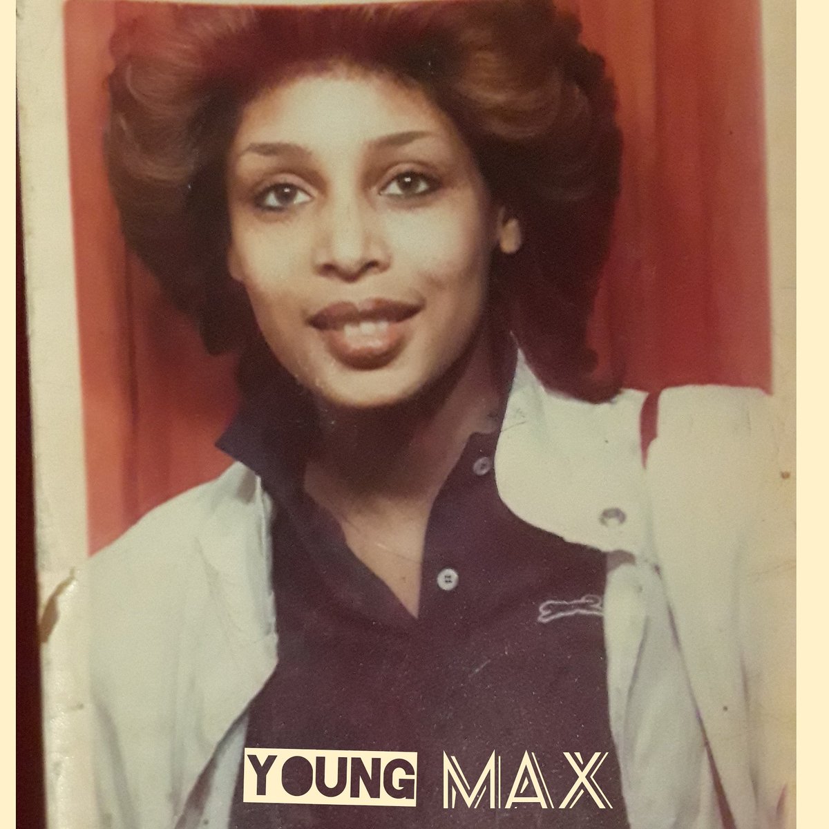Sweetlikehonye's tweet photo. #ThrowBackThursday #YOUNGMAX🖤
It was all about my #HAIR💯😘 #thatCUT💇 lol 
@MR_JOE_FIXIT @PoeticLioness_1 @ChakaSOSEXXY @iamanitahoward @msyounglady @AleshiaNicole @DABIGGAL2324 @luvjoyjj @jgirls1976 @AricaKane @chakakhanfan @dreams711 @SimplyEDivine @vanessacholden https://t.co/45uc3HQ3F6
