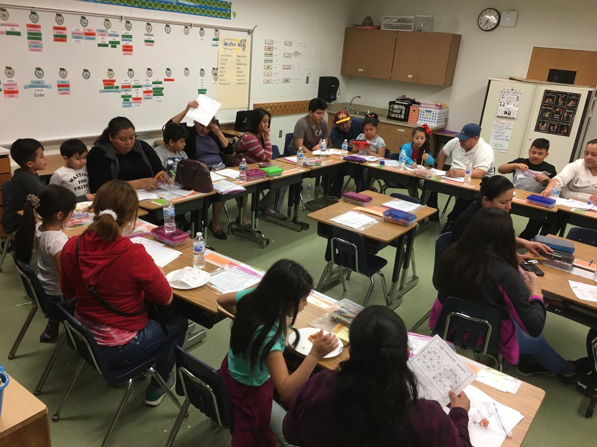 Pizza, family and math activities make for a fun evening <a href="/HyblaValleyES/">Hybla Valley ES</a>