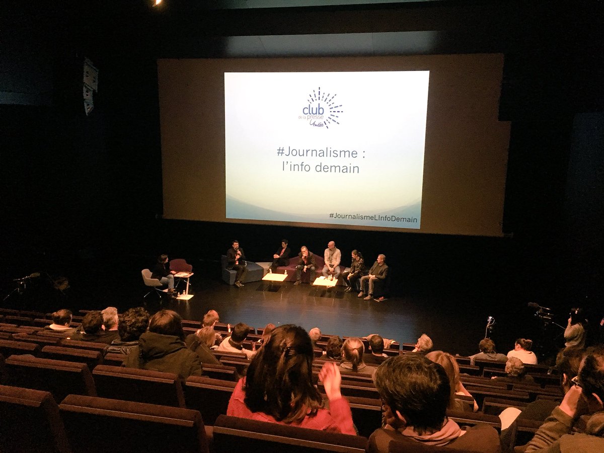 Doowapi's tweet image. Bravo à @Clubpresse85 pour cette journée, avec des invités très intéressants ! Big up à @TroncheBiais pour avoir partagé une réflexion basée sur la constante recherche d’une remise en question de notre monde actuel #PenséeÉvolutive  #JournalismeLinfoDemain