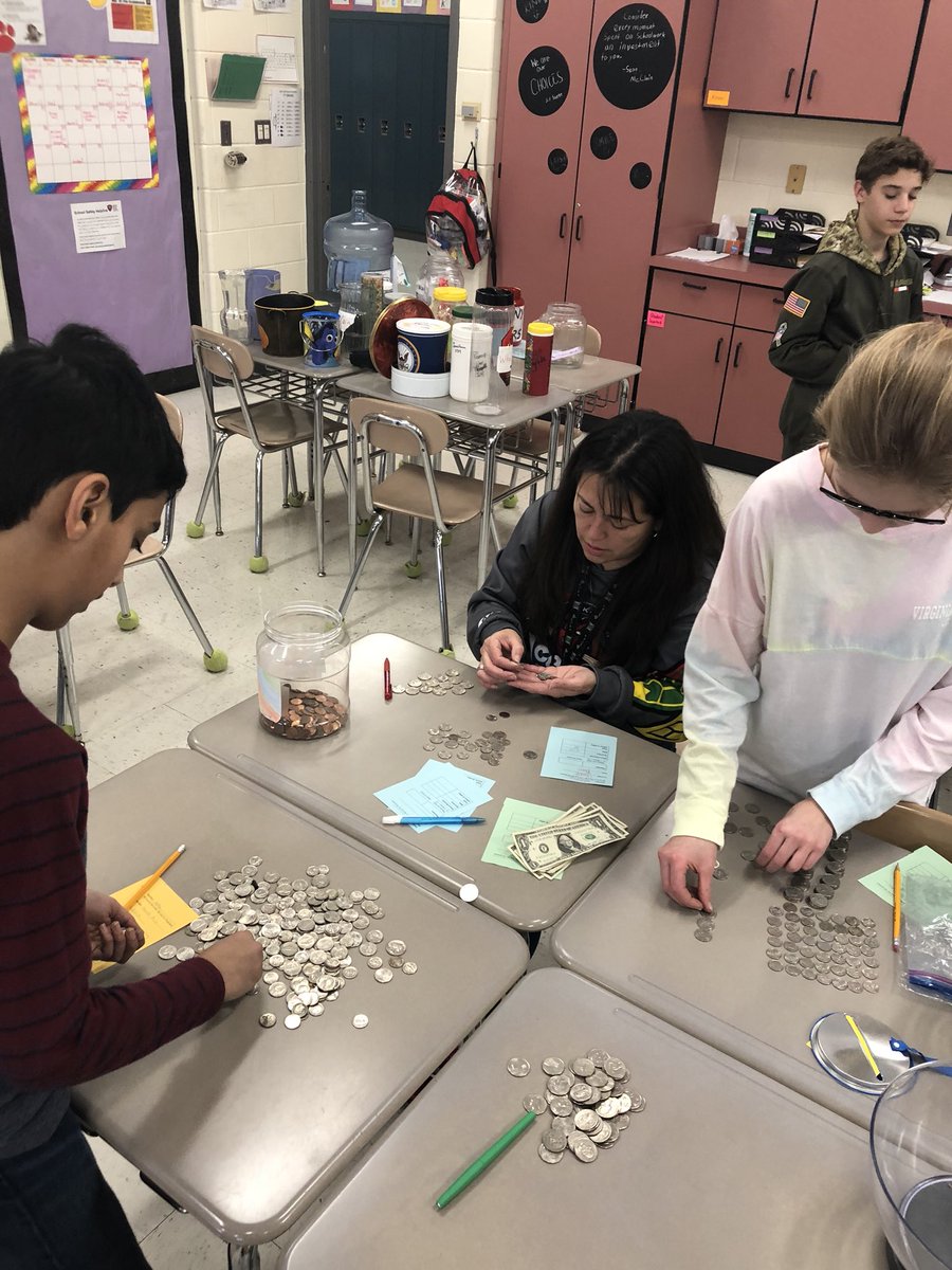 kalianne24's tweet photo. Penny Wars at Rotolo Middle School have come to an end! The students and teachers did such an amazing job collecting money to #HaveAHeartForHaiti!! #thatsrotolo @rotoloms @BPS101 #bpspride https://t.co/hCUNI5wTpy