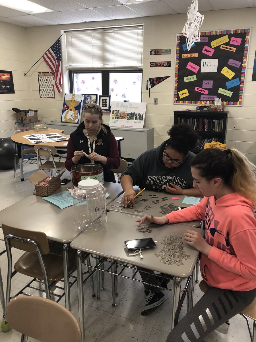 kalianne24's tweet photo. Penny Wars at Rotolo Middle School have come to an end! The students and teachers did such an amazing job collecting money to #HaveAHeartForHaiti!! #thatsrotolo @rotoloms @BPS101 #bpspride https://t.co/hCUNI5wTpy
