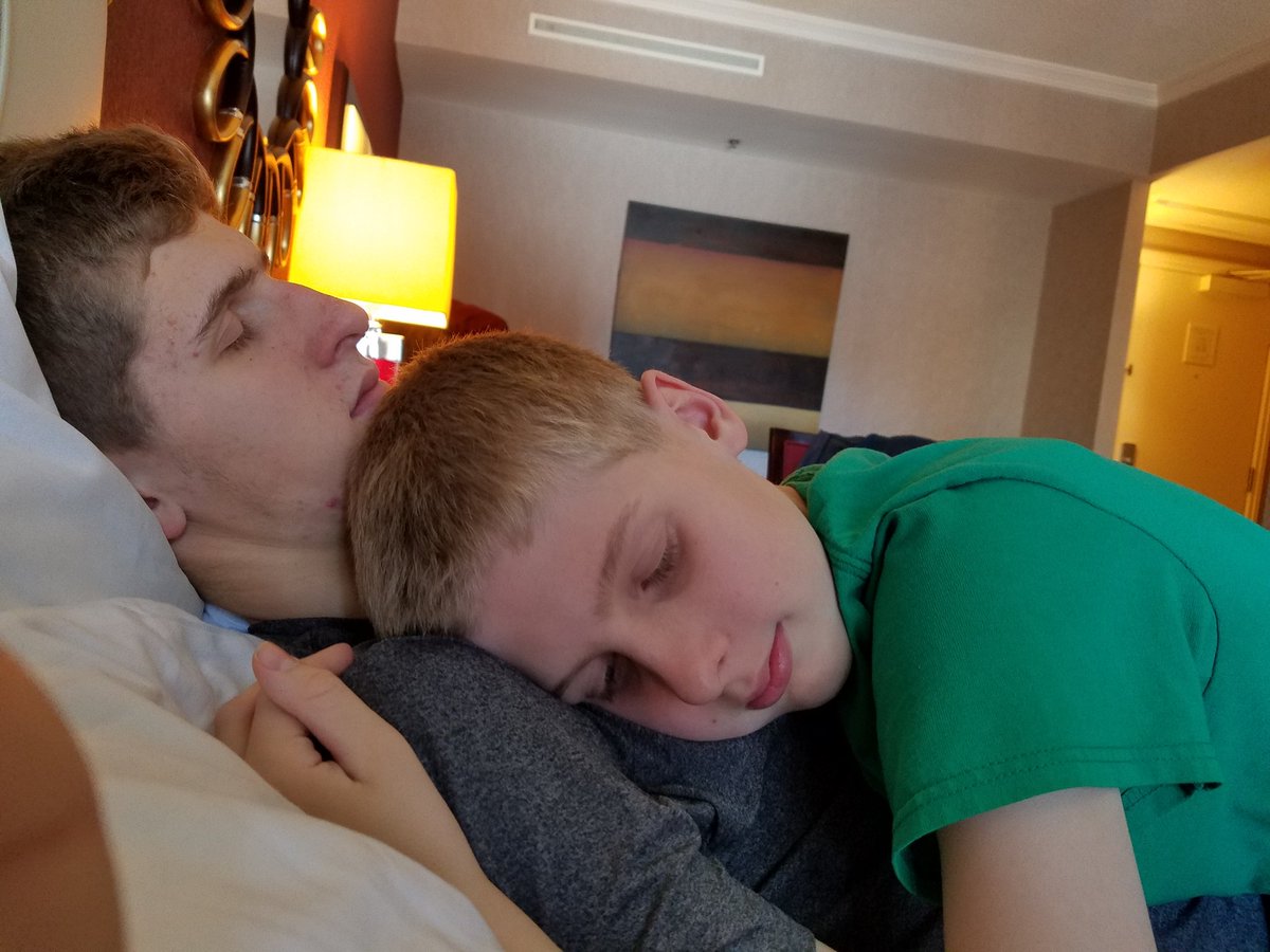 FriesenJonathan's tweet photo. @kickingbob13. In case you ever wonder if being an older brother matters... https://t.co/z9C62hEcvK