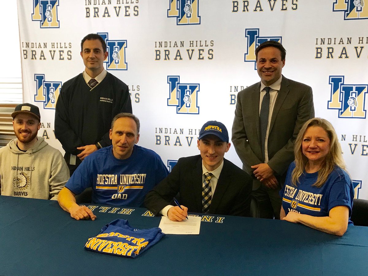 IHHS_ATHLETICS's tweet photo. Congratulations to Steven Fiumefreddo who will be running at Hofstra University next year# GoBraves! https://t.co/ZrfDoA1BZJ